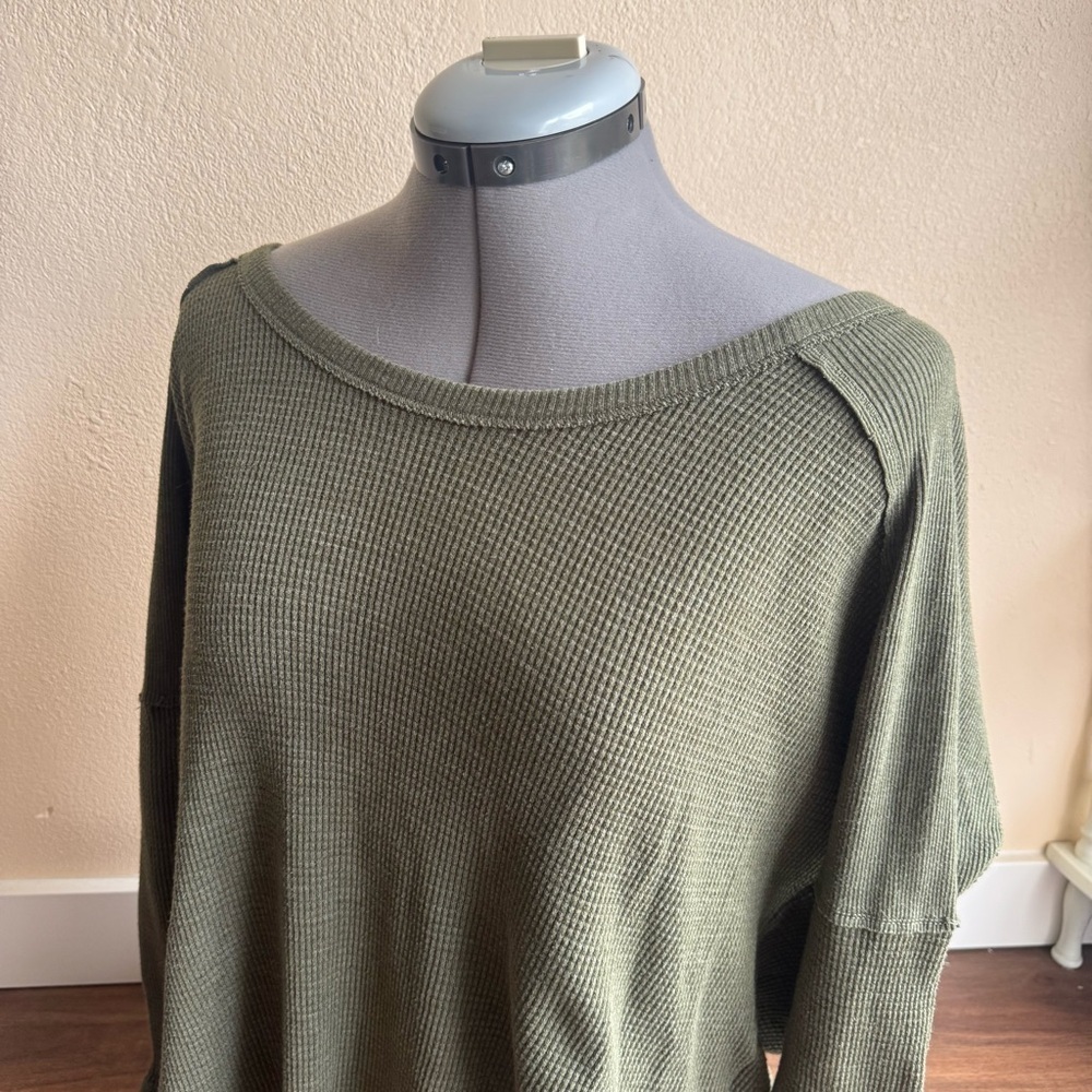 TNA Waffle Knit Olive Long Sleeve Top Slouchy Relaxed Casual Minimalist Lounge - Picture 3 of 9